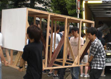 松元サービスのイベント・演劇舞台セット輸送 エアサス パワーゲート ウイング車